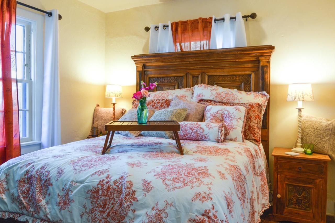 Cozy Adobe Casita 1 Mile To Santa Fe Plaza! Villa Luaran gambar