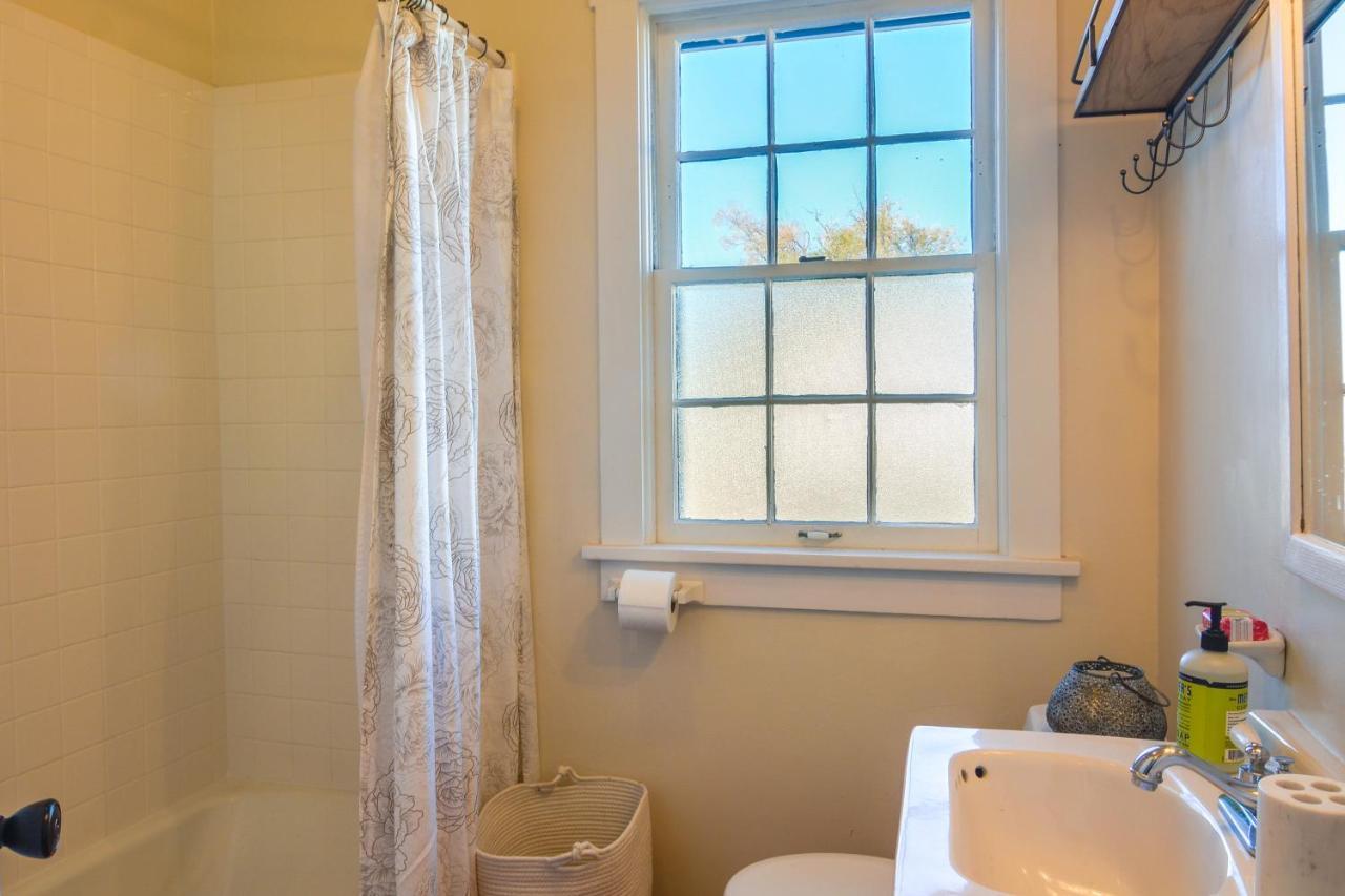 Cozy Adobe Casita 1 Mile To Santa Fe Plaza! Villa Luaran gambar